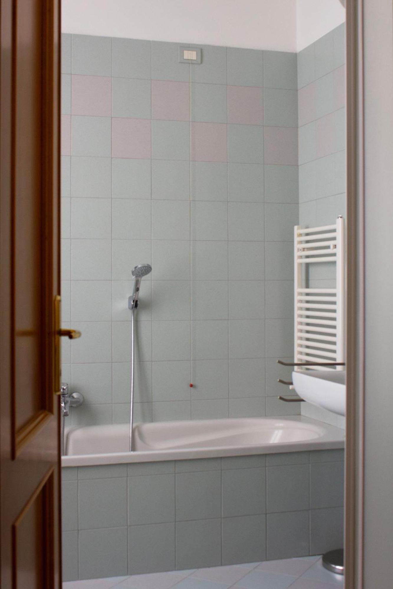 Appartamento Moderno E Tranquillo Piacenza Ngoại thất bức ảnh