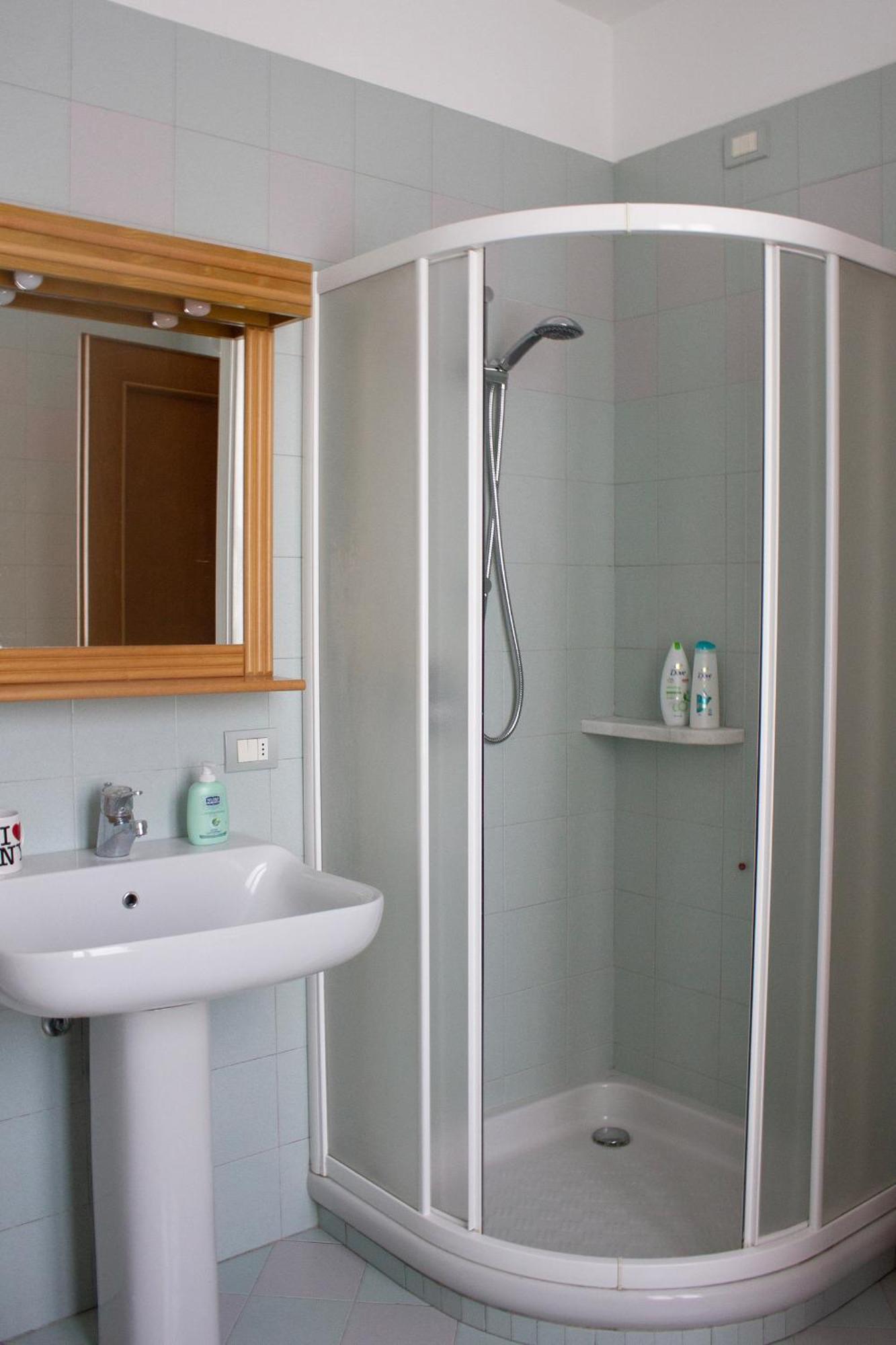 Appartamento Moderno E Tranquillo Piacenza Ngoại thất bức ảnh